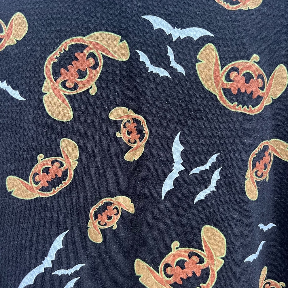 DISNEY Stitch Halloween Black Sweatshirt Bats Pumpkin Pattern Women’s Large - Picture 3 of 8